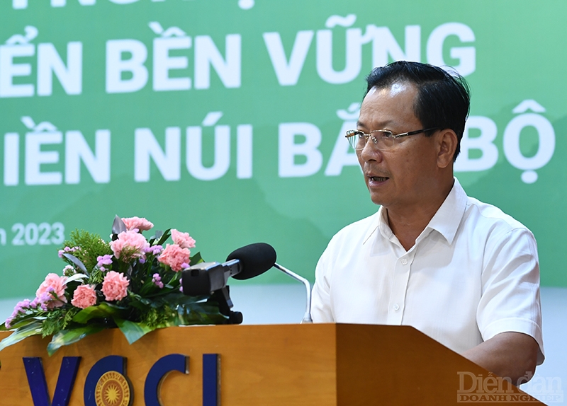 Ông Hoàng Quốc Khánh, Phó Chủ tịch Thường trực UBND tỉnh Lào Cai 