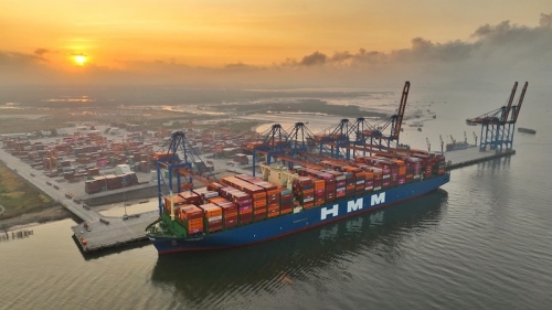 Sản lượng hàng hoá qua cảng biển tăng cao tháng đầu năm, do đâu?