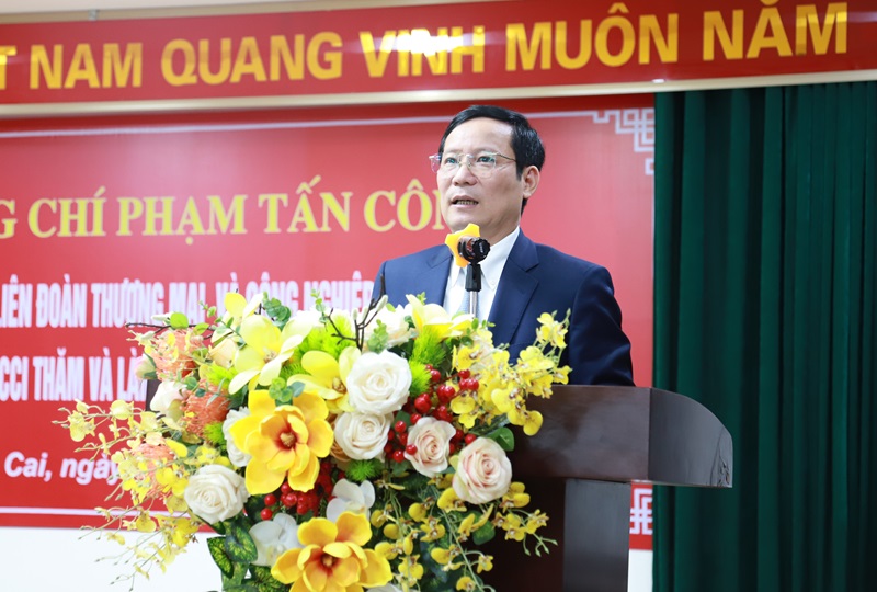 Chủ tịch Phạm Tấn Công phát biểu tại buổi làm việc