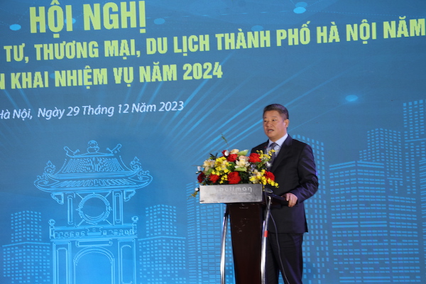 ông Nguyễn Mạnh Quyền, Phó Chủ tịch UBND Thành phố Hà Nội đánh giá cao sự phối hợp của các Sở, ngành, hiệp hội, doanh nghiệp, đặc biệt là HPA trong tổ chức các chương trình xúc tiến, góp phần vào sự phát triển kinh tế chung của Thành phố trong năm 2023.